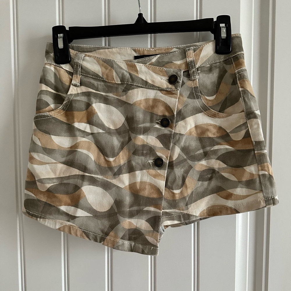 Forever 21 Abstract Patterned Skort - image 1